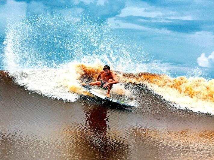 The Thrilling Bekudo Bono River Surfing Festival 2017 in Riau